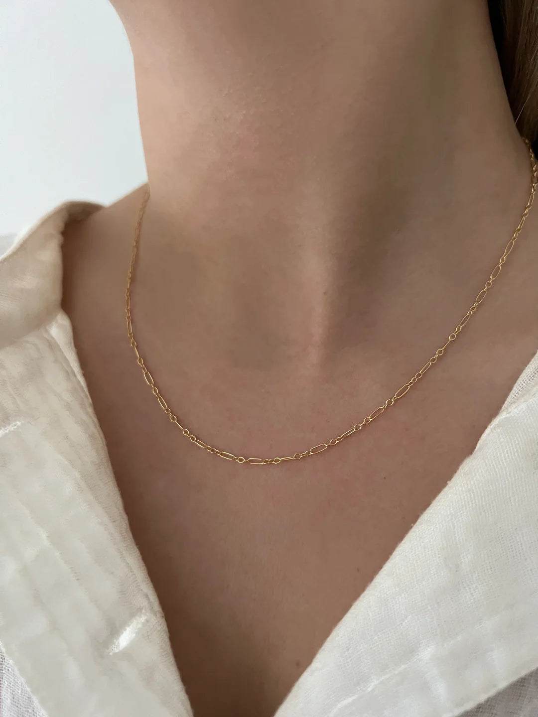 Tiny Filled Chain Necklace